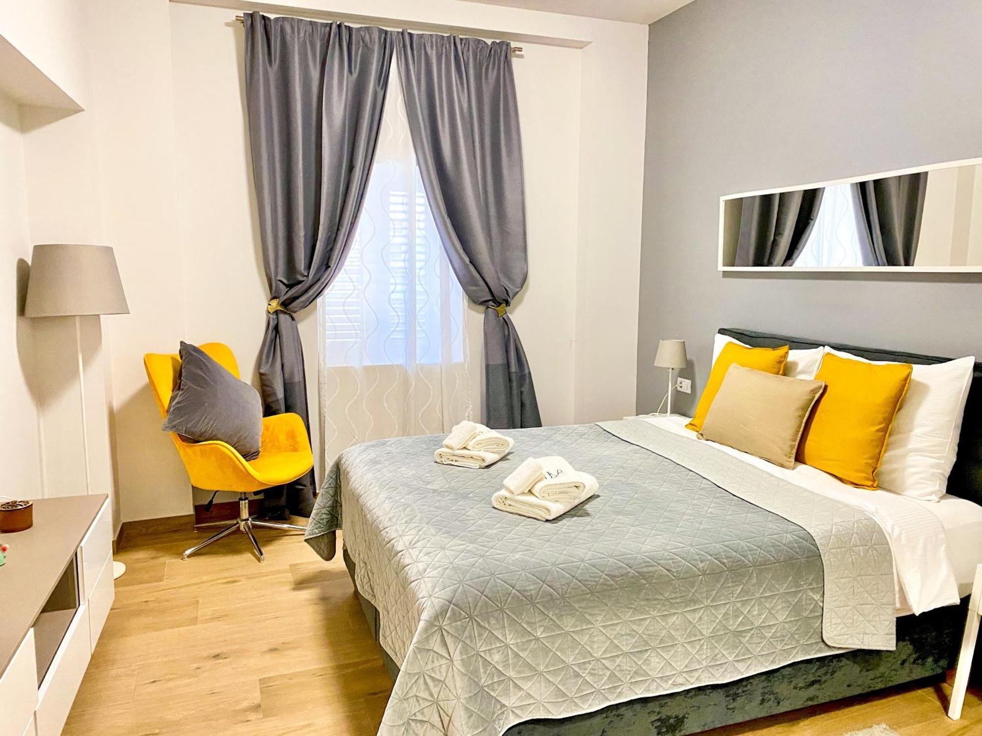 D&A City Center Apartments With Free Parking พูลา ภายนอก รูปภาพ