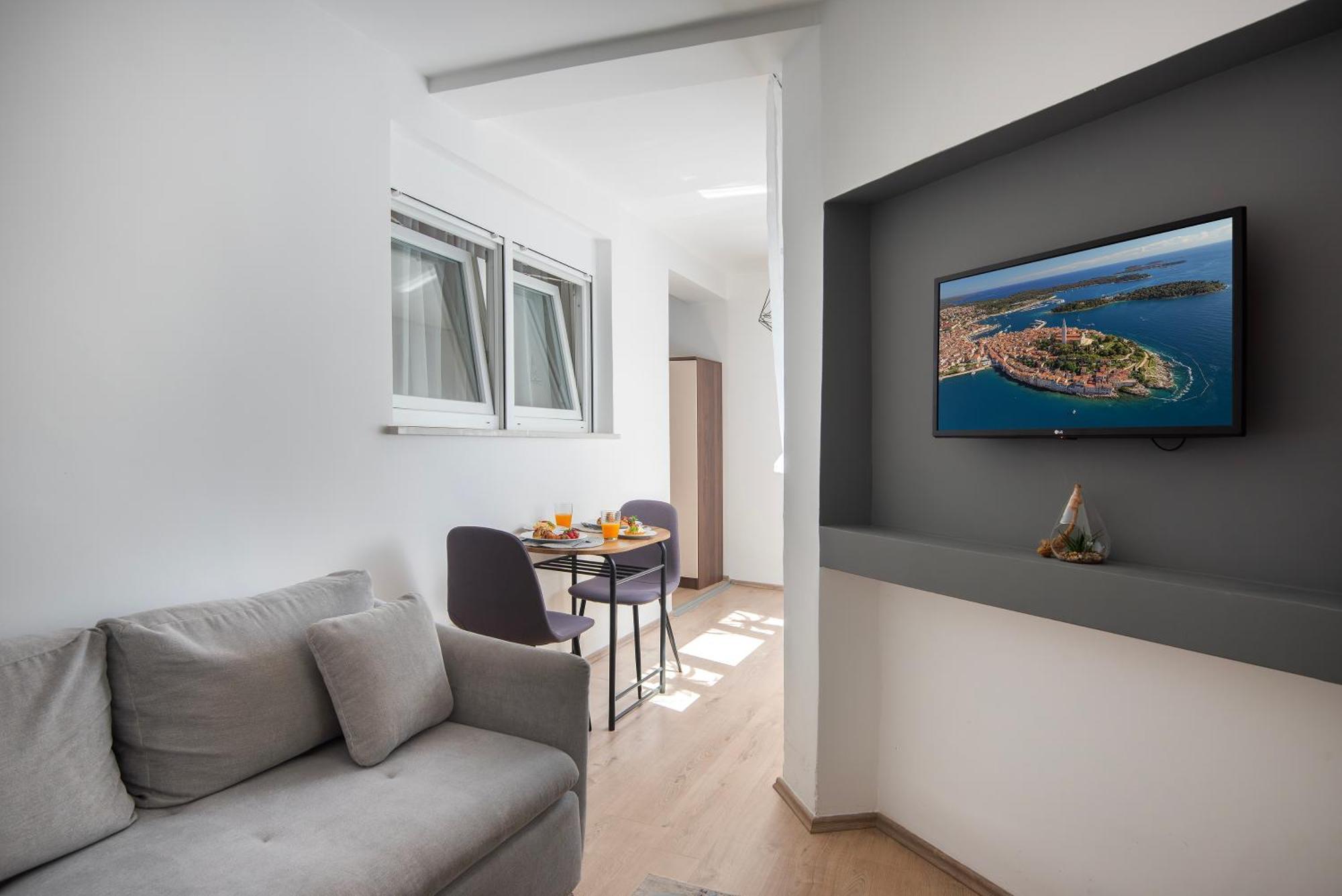 D&A City Center Apartments With Free Parking พูลา ภายนอก รูปภาพ