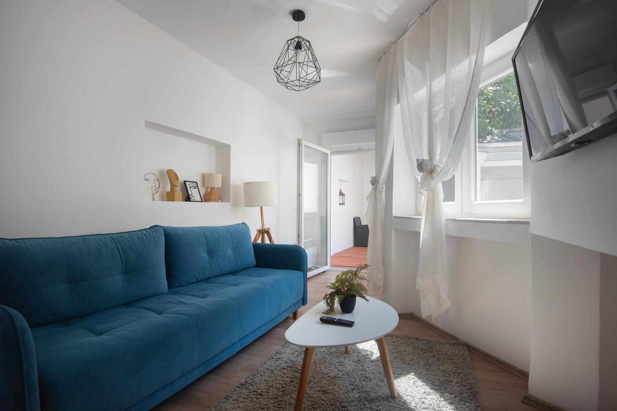 D&A City Center Apartments With Free Parking พูลา ภายนอก รูปภาพ