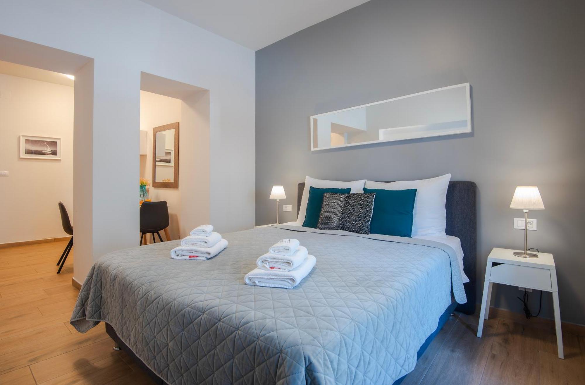 D&A City Center Apartments With Free Parking พูลา ภายนอก รูปภาพ