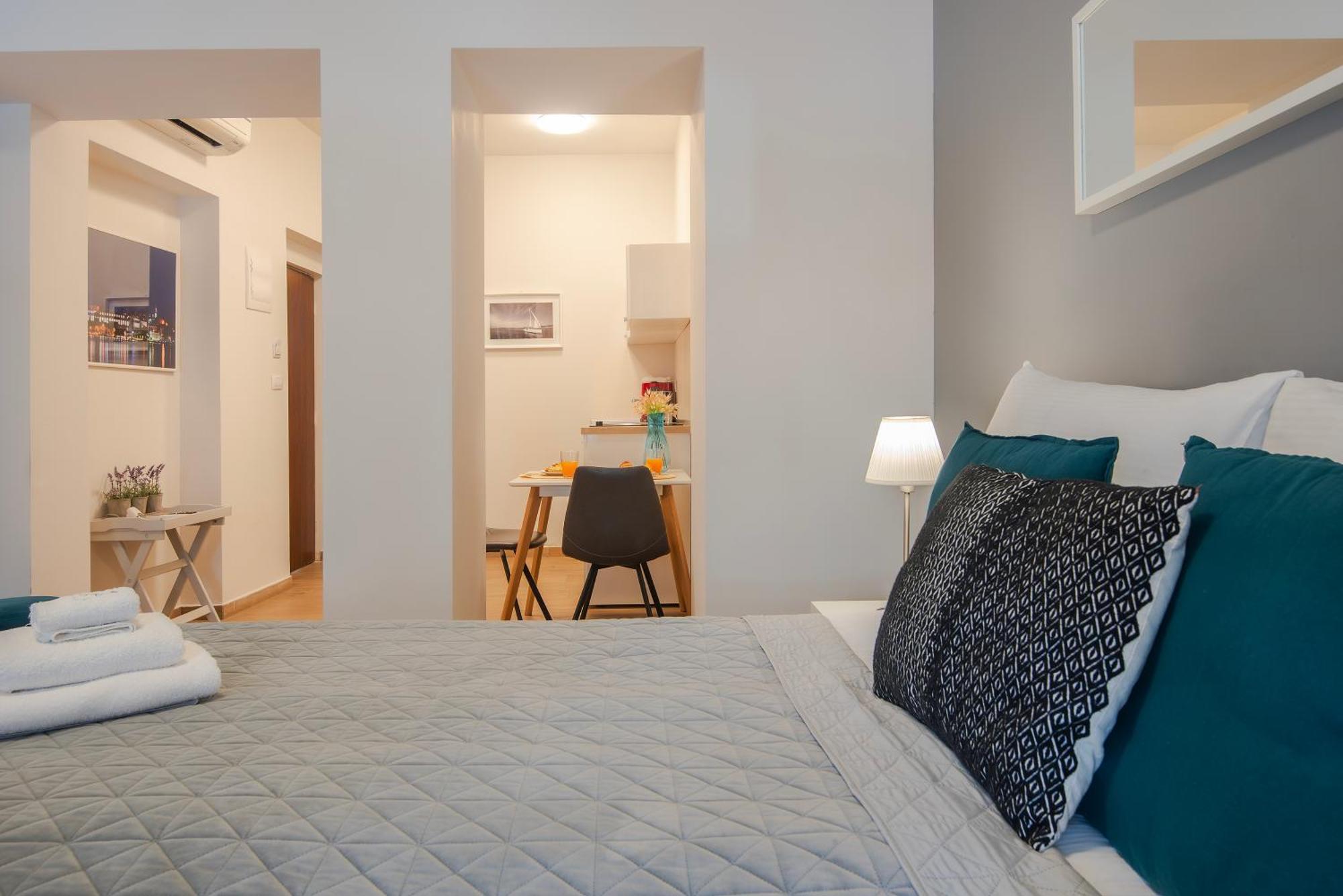 D&A City Center Apartments With Free Parking พูลา ภายนอก รูปภาพ