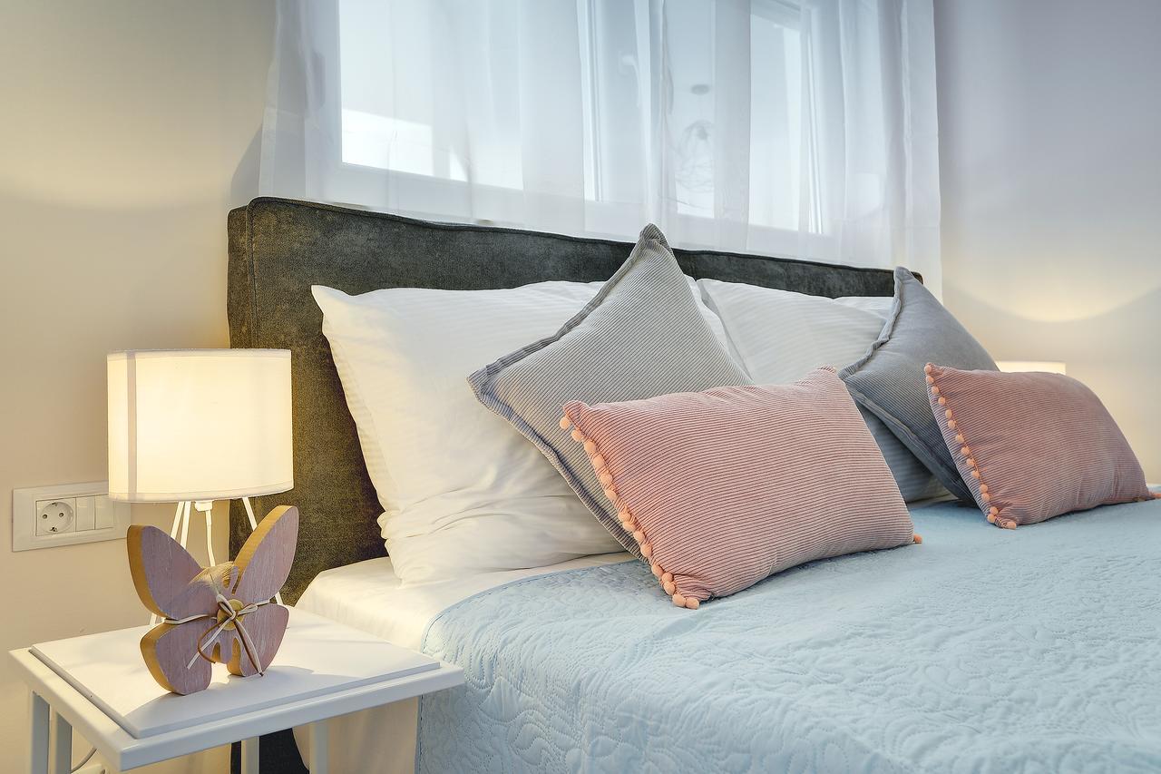 D&A City Center Apartments With Free Parking พูลา ภายนอก รูปภาพ