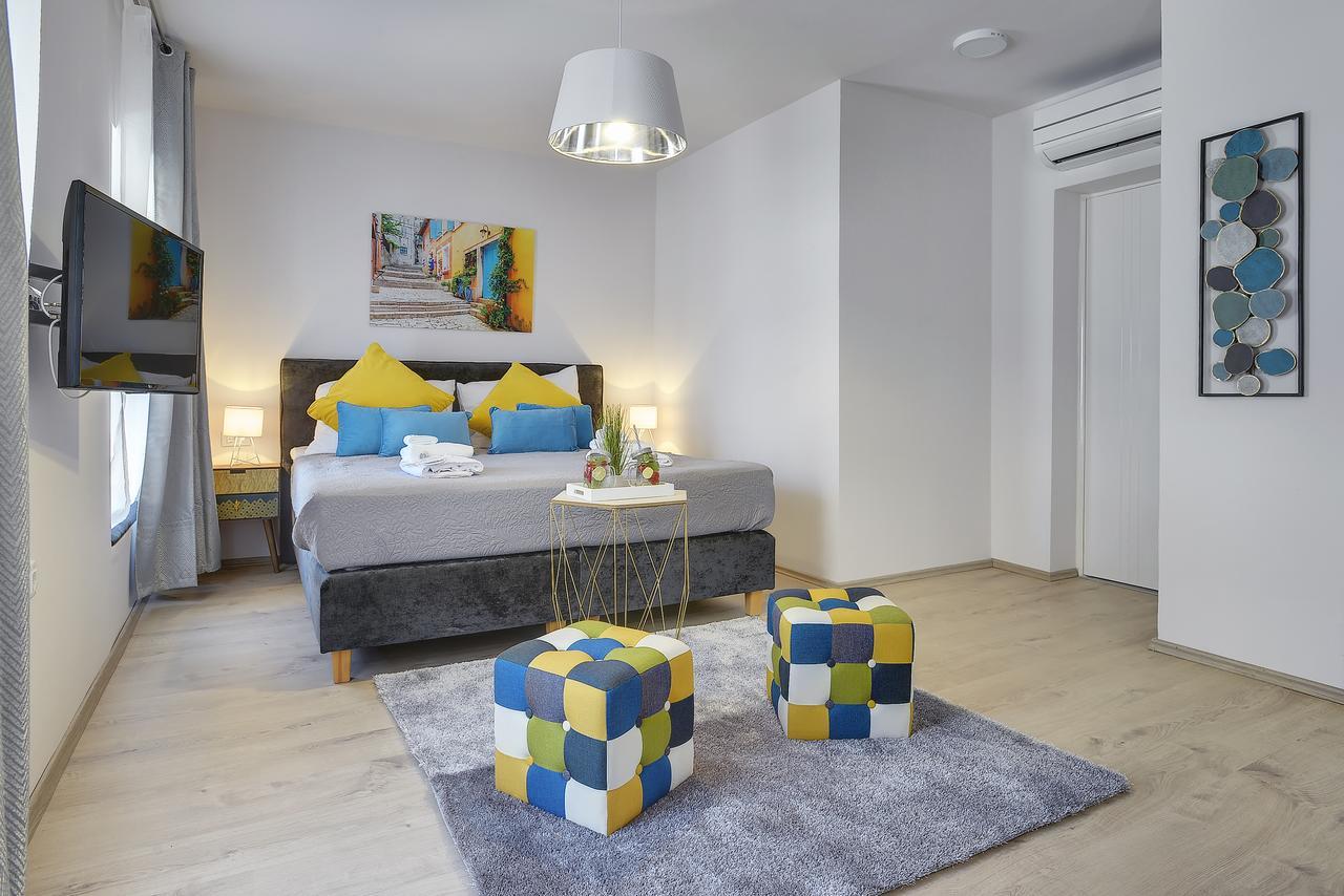 D&A City Center Apartments With Free Parking พูลา ภายนอก รูปภาพ
