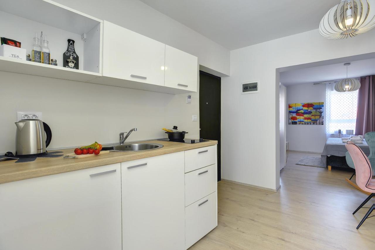 D&A City Center Apartments With Free Parking พูลา ภายนอก รูปภาพ