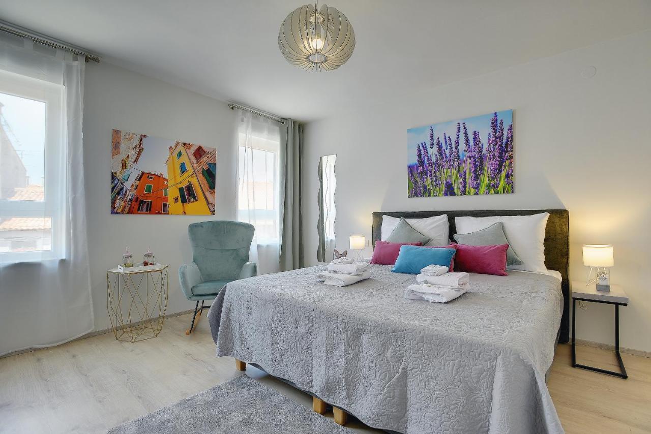 D&A City Center Apartments With Free Parking พูลา ภายนอก รูปภาพ